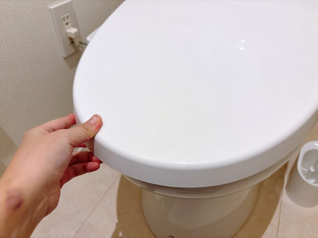 NGその1．洗剤をかけたあと、すぐにふたを閉める