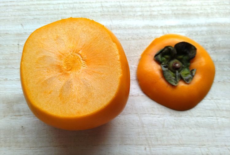柿のへたを切り落としたところ