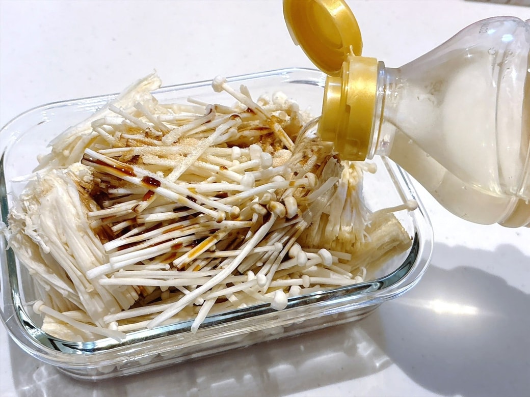 手順2.調味料をすべて入れて混ぜる
