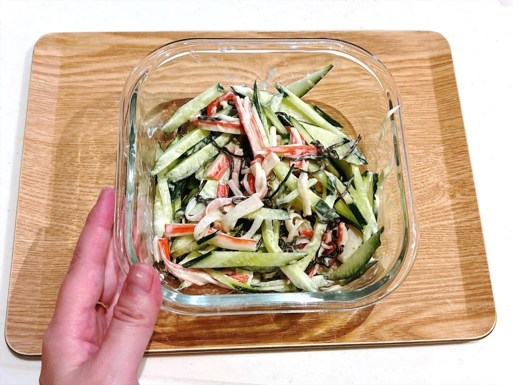 「かにかまときゅうりの塩昆布和え」のレシピ